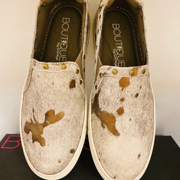 Boutique by Corkys slip on sneakers. - Picture 3 of 4